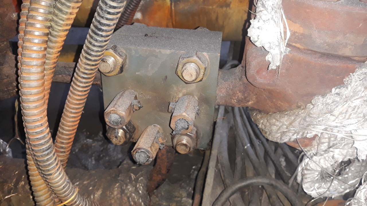 Xử lý online điểm rò đường phun giảm ôn Lò 1